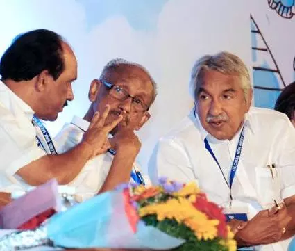 മുഖ്യമന്ത്രിയുടെ നേതൃത്വത്തില് എ ഗ്രൂപ്പ് നേതാക്കള് യോഗം ചേര്ന്നു മുഖ്യമന്ത്രിയുടെ നേതൃത്വത്തില് എ ഗ്രൂപ്പ് നേതാക്കള് യോഗം ചേര്ന്നു