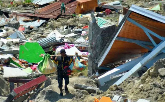 ഇന്തോനേഷ്യ; മരണസംഖ്യ 1944 ആയി ഇന്തോനേഷ്യ; മരണസംഖ്യ 1944 ആയി