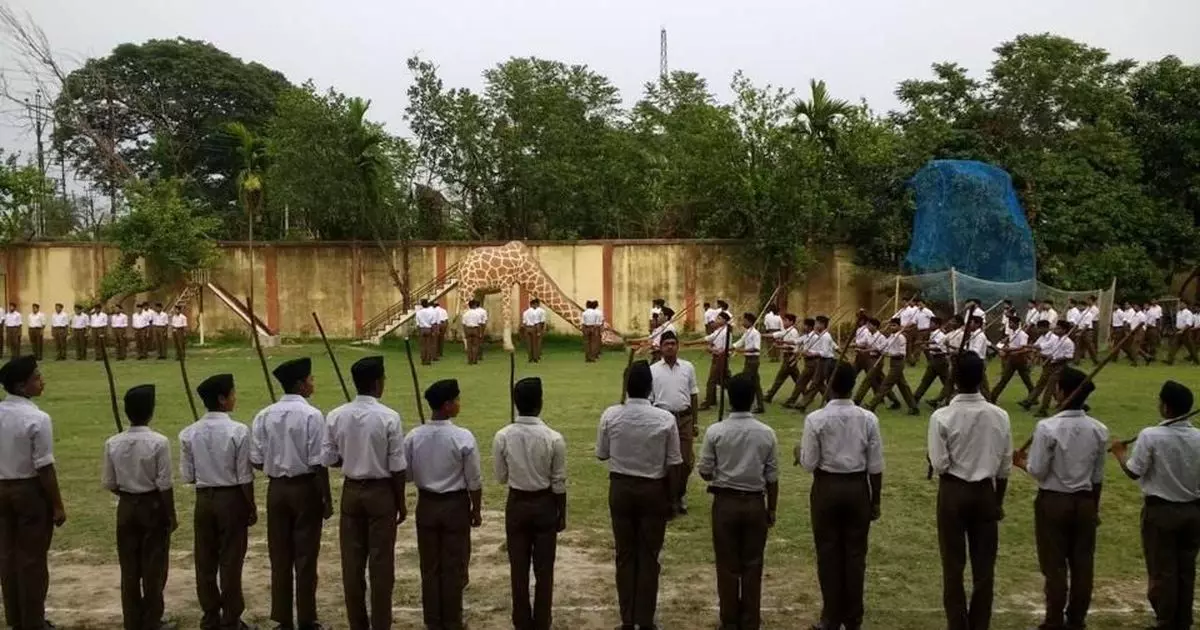 ബംഗാളില്‍ ആര്‍എസ്എസ് നിയന്ത്രണത്തിലുള്ള 125 സ്‌കൂളുകള്‍ അടച്ചുപൂട്ടാന്‍ സര്‍ക്കാര്‍ നോട്ടീസ് നല്‍കി