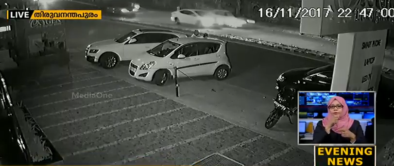 രാജ്ഭവന് മുന്നില്‍ അപകടത്തില്‍ പെട്ട കാര്‍ അമിത വേഗത്തില്‍ പോകുന്ന ദൃശ്യം ലഭിച്ചു