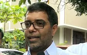 പഴയ രാഷ്ട്രീയ സഹപാഠികളുടെ പോരാട്ടച്ചൂടില് തലശ്ശേരി പഴയ രാഷ്ട്രീയ സഹപാഠികളുടെ പോരാട്ടച്ചൂടില് തലശ്ശേരി