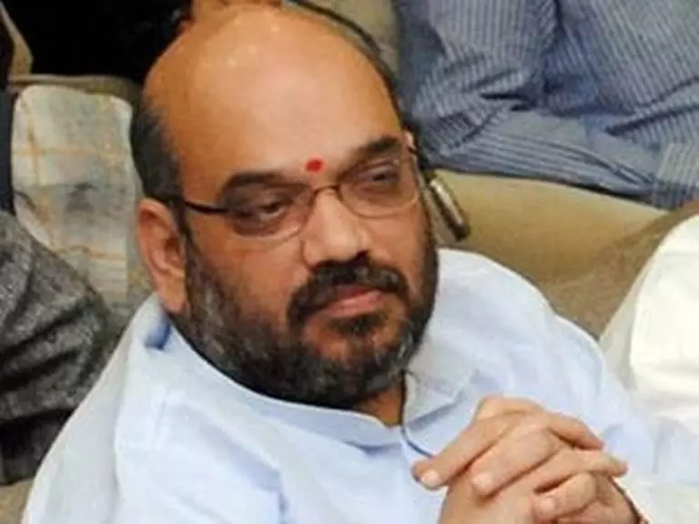 അമിത് ഷാ ഉദ്ധവ് താക്കറെയുമായി കൂടിക്കാഴ്ച നടത്തി അമിത് ഷാ ഉദ്ധവ് താക്കറെയുമായി കൂടിക്കാഴ്ച നടത്തി