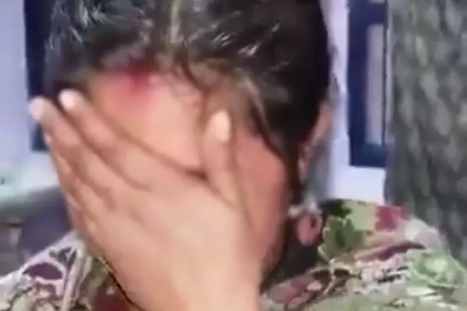 മദ്യമാഫിയക്കെതിരെ ശബ്ദിച്ച സ്ത്രീയെ മര്‍ദ്ദിച്ച് നഗ്നയാക്കി നടത്തി