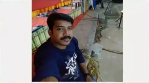 റേഡിയോ ജോക്കിയുടെ കൊലപാതകം: രണ്ട് പ്രതികള്ക്കെതിരെ ലുക്ക്ഔട്ട് നോട്ടീസ് റേഡിയോ ജോക്കിയുടെ കൊലപാതകം: രണ്ട് പ്രതികള്ക്കെതിരെ ലുക്ക്ഔട്ട് നോട്ടീസ്