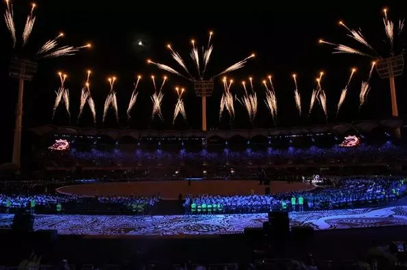 കോമണ്വെല്ത്ത് ഗെയിംസിന് വര്ണാഭമായ തുടക്കം കോമണ്വെല്ത്ത് ഗെയിംസിന് വര്ണാഭമായ തുടക്കം