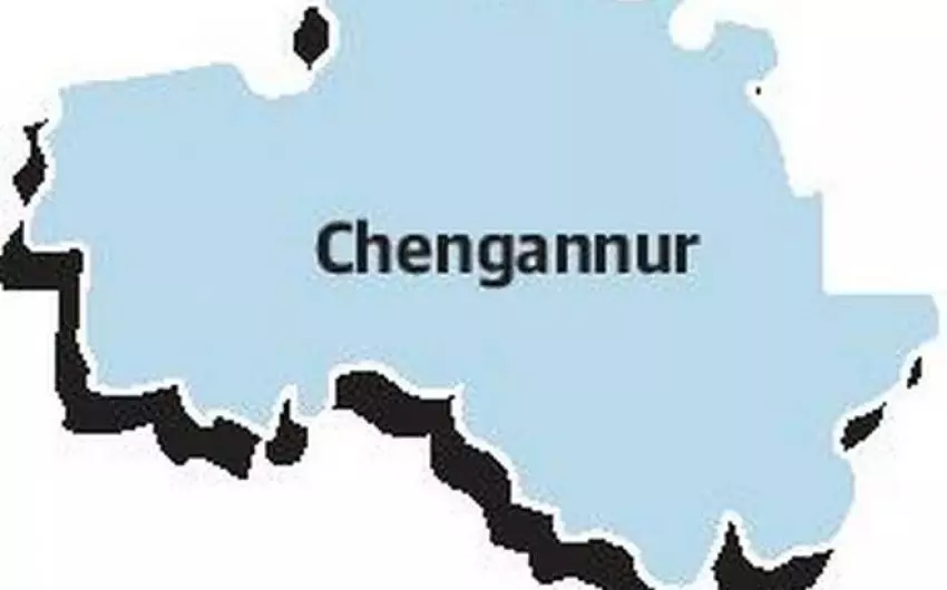 ചെങ്ങന്നൂരിലെ വോട്ടേഴ്സ് ലിസ്റ്റിൽ വ്യാപക ക്രമക്കേടെന്ന് യുഡിഎഫ്