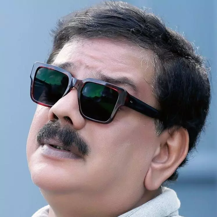 കവിത പോലൊരു സിനിമ; മായാനദിയെ പ്രശംസിച്ച് പ്രിയദര്ശന് കവിത പോലൊരു സിനിമ; മായാനദിയെ പ്രശംസിച്ച് പ്രിയദര്ശന്