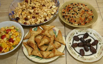 ശുചീകരണ തൊഴിലാളികൾക്കായി ​ഒരുക്കിയ നോമ്പുതുറ ശ്രദ്ധേയമായി