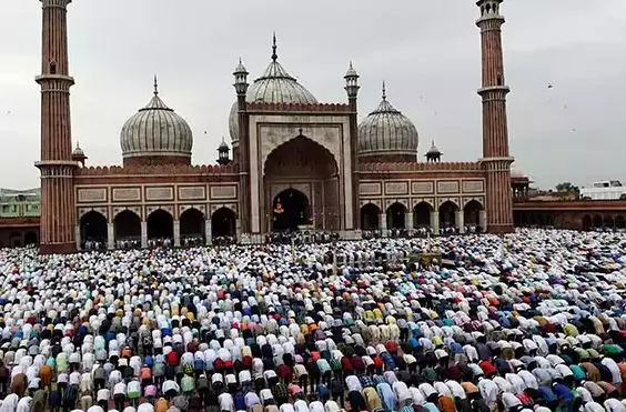 ഡല്ഹിയില് ഉള്പ്പടെ ഉത്തരേന്ത്യയില് വിശ്വാസികള് ഇന്ന് ചെറിയപെരുന്നാള് ആഘോഷിക്കുന്നു ഡല്ഹിയില് ഉള്പ്പടെ ഉത്തരേന്ത്യയില് വിശ്വാസികള് ഇന്ന് ചെറിയപെരുന്നാള് ആഘോഷിക്കുന്നു