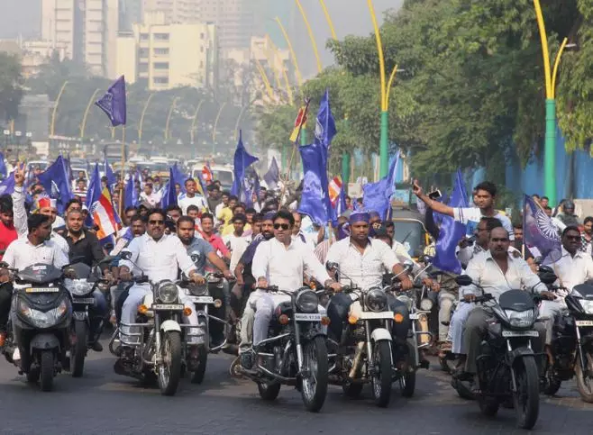 ദലിതര്‍ക്കെതിരായ അതിക്രമത്തില്‍ പ്രതിഷേധിച്ചുള്ള ബന്ദില്‍ മഹാരാഷ്ട്ര സ്തംഭിച്ചു