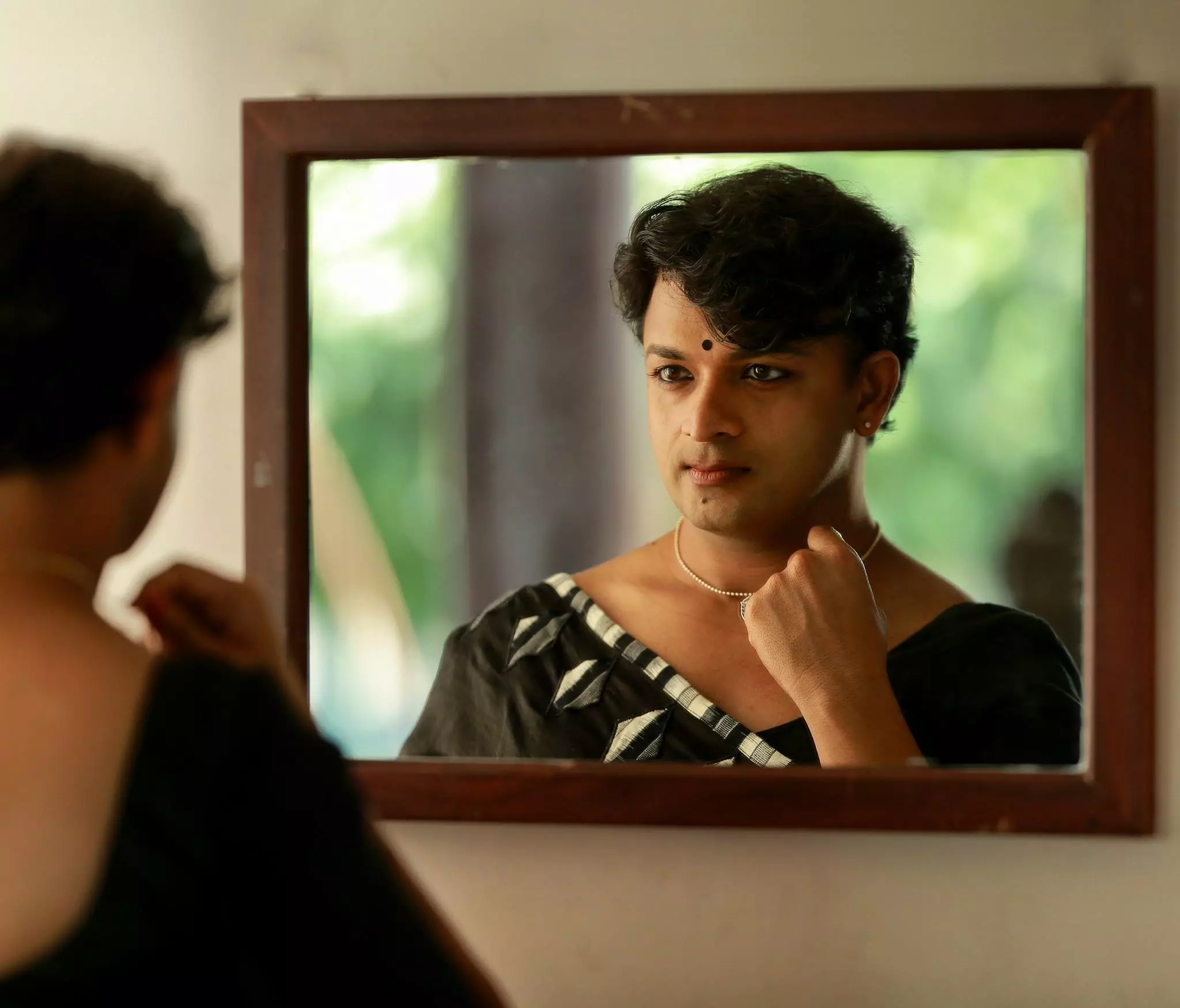 ട്രാന്‍സ്ജെന്‍ഡേഴ്സിനൊപ്പം കൊച്ചി മെട്രോയില്‍ ജയസൂര്യ