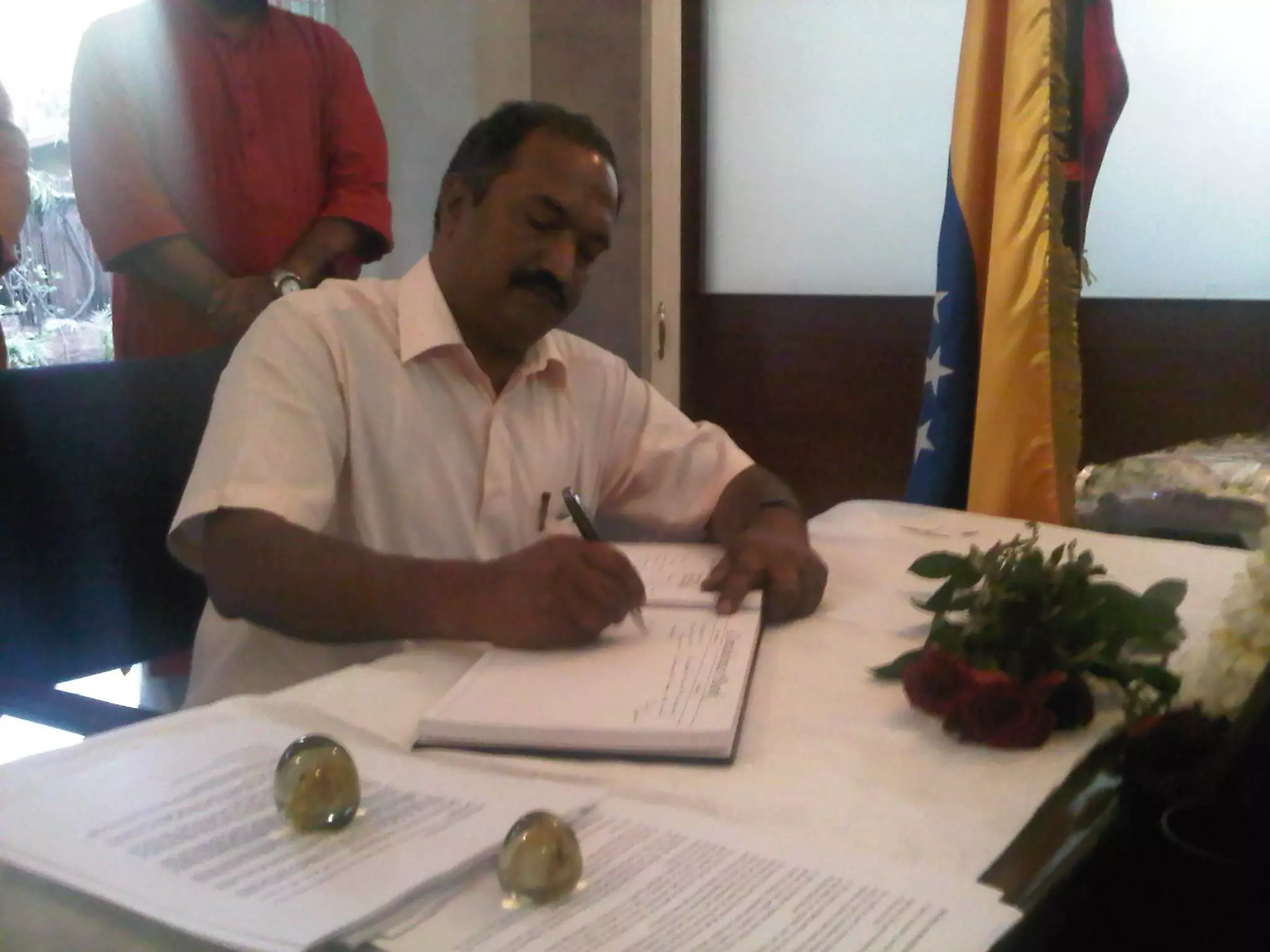 വെടിക്കെട്ടപകടത്തില് സര്ക്കാറിനെ വിമര്ശിച്ച് സിപിഎം കൊല്ലം ജില്ലാ സെക്രട്ടറിയുടെ എഫ്ബി പോസ്റ്റ് വെടിക്കെട്ടപകടത്തില് സര്ക്കാറിനെ വിമര്ശിച്ച് സിപിഎം കൊല്ലം ജില്ലാ സെക്രട്ടറിയുടെ എഫ്ബി പോസ്റ്റ്