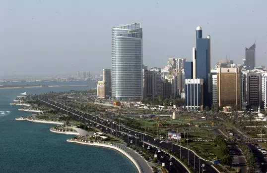 യുഎഇയിലെ വികസനത്തില് തൊഴില് സംവിധാനത്തിന് പ്രധാന പങ്ക് യുഎഇയിലെ വികസനത്തില് തൊഴില് സംവിധാനത്തിന് പ്രധാന പങ്ക്