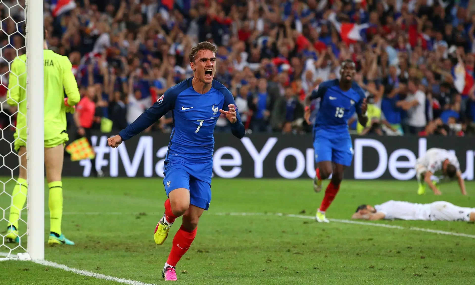 കപ്പിനും ചുണ്ടിനും ഇടയ്ക്കു വച്ച് അല്ബെനിയക്കാര്ക്കു കൈവിട്ടുപോയ സമനില കപ്പിനും ചുണ്ടിനും ഇടയ്ക്കു വച്ച് അല്ബെനിയക്കാര്ക്കു കൈവിട്ടുപോയ സമനില