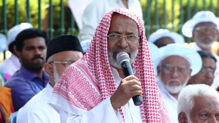 മുൻ പാളയം ഇമാം ഹംസ മൗലവി ഫാറൂഖി അന്തരിച്ചു