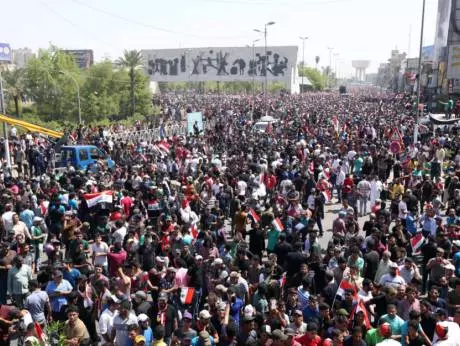 പട്ടാള ഭീഷണി അവഗണിച്ച് ഇറാഖില്‍ വന്‍പ്രക്ഷോഭം