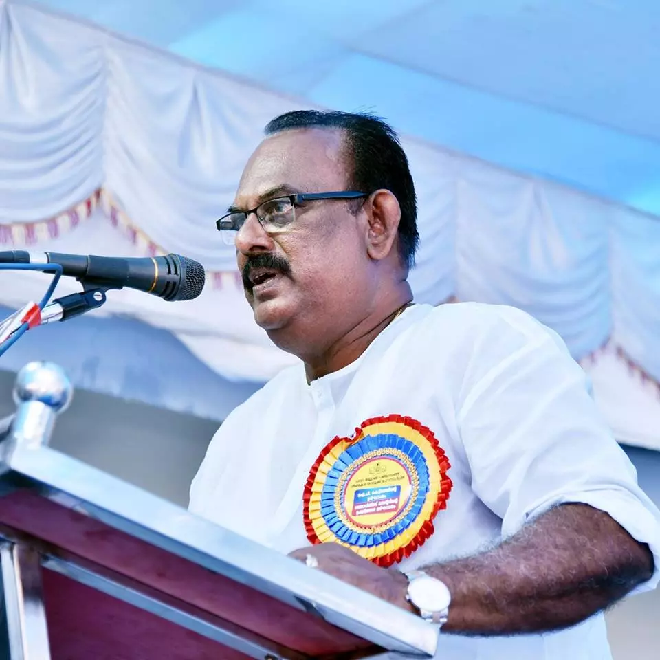 രാഖുല് താനുമായി ബന്ധപ്പെട്ടത് ഒരു തവണ; മകനെതിരായ കേസ് നിയമപരമായി നേരിടുമെന്ന് വിജയന്പിള്ള എംഎല്എ രാഖുല് താനുമായി ബന്ധപ്പെട്ടത് ഒരു തവണ; മകനെതിരായ കേസ് നിയമപരമായി നേരിടുമെന്ന് വിജയന്പിള്ള എംഎല്എ