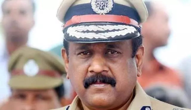 പൊലീസ് മേധാവി സ്ഥാനത്ത് നിന്ന് മാറ്റിയതിനെതിരെ ടിപി സെന്കുമാര് നല്കിയ ഹരജി സിഎടി തള്ളി പൊലീസ് മേധാവി സ്ഥാനത്ത് നിന്ന് മാറ്റിയതിനെതിരെ ടിപി സെന്കുമാര് നല്കിയ ഹരജി സിഎടി തള്ളി
