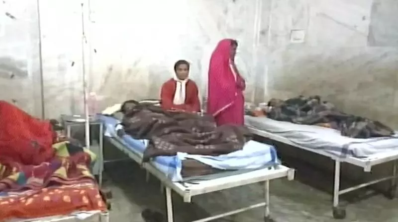 രണ്ടാമതും കറി ചോദിച്ചു; പാചകക്കാരി ചൂടുള്ള ദാല്‍ വിദ്യാര്‍ഥിയുടെ മുഖത്തൊഴിച്ചു