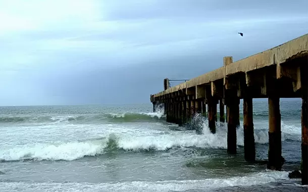 കുളച്ചല് തുറമുഖ നിര്മ്മാണത്തിനെതിരെ കന്യാകുമാരിയില് കടുത്ത പ്രതിഷേധം കുളച്ചല് തുറമുഖ നിര്മ്മാണത്തിനെതിരെ കന്യാകുമാരിയില് കടുത്ത പ്രതിഷേധം