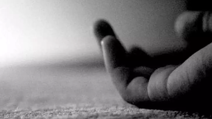 ഒന്‍പതാം ക്ലാസുകാരന്‍ സ്കൂള്‍ ടോയ്‍ലറ്റില്‍ മരിച്ച നിലയില്‍