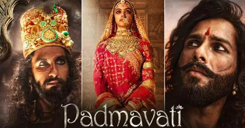 പ്രതിഷേധങ്ങള്ക്കിടയില് 11 ദിവസം കൊണ്ട് 200 കോടി വാരി പത്മാവത് പ്രതിഷേധങ്ങള്ക്കിടയില് 11 ദിവസം കൊണ്ട് 200 കോടി വാരി പത്മാവത്