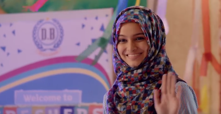 മാണിക്യ മലരായ...;  യു ട്യൂബ് ട്രന്‍ഡിംഗില്‍ ഒന്നാമതായി അഡാര്‍ ലവിലെ പാട്ട്