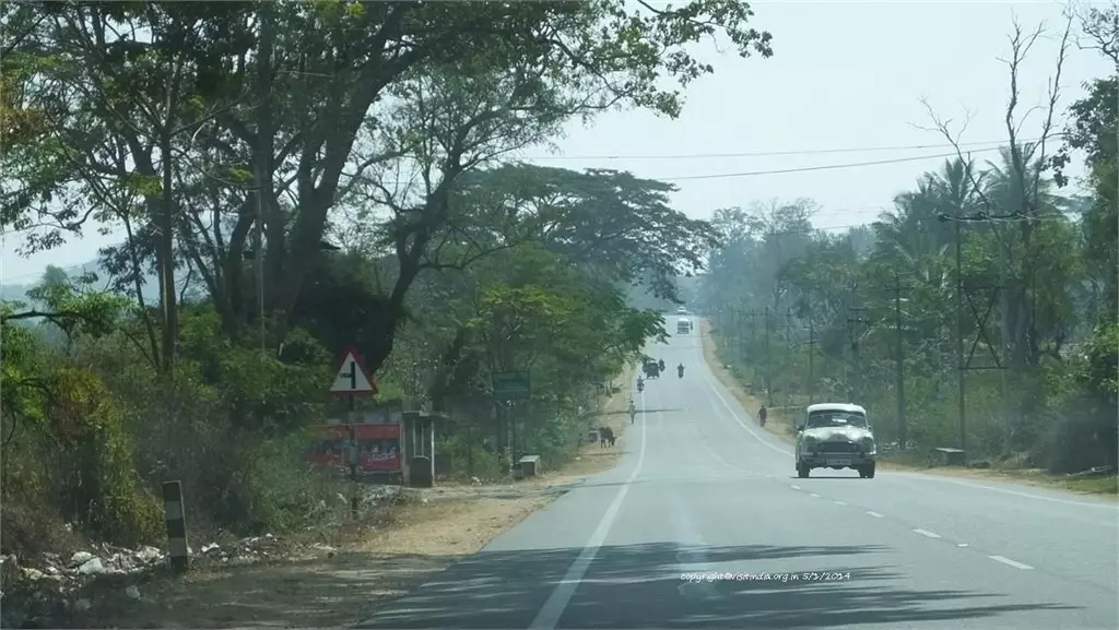 ബൈരക്കുപ്പയില്‍ പുതിയ മദ്യഷാപ്പുകള്‍ അനുവദിച്ചത് പഞ്ചായത്തിന്റെ മദ്യനിരോധം മറികടന്ന്