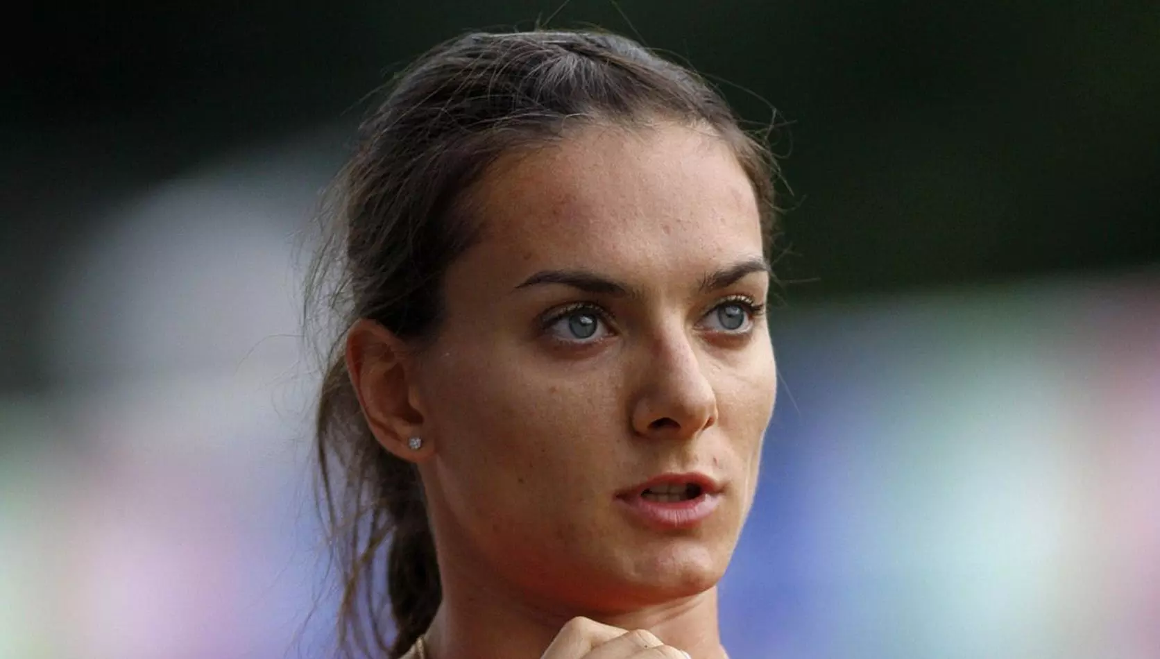 ഇസിന്‍ബയേവ വിരമിച്ചു