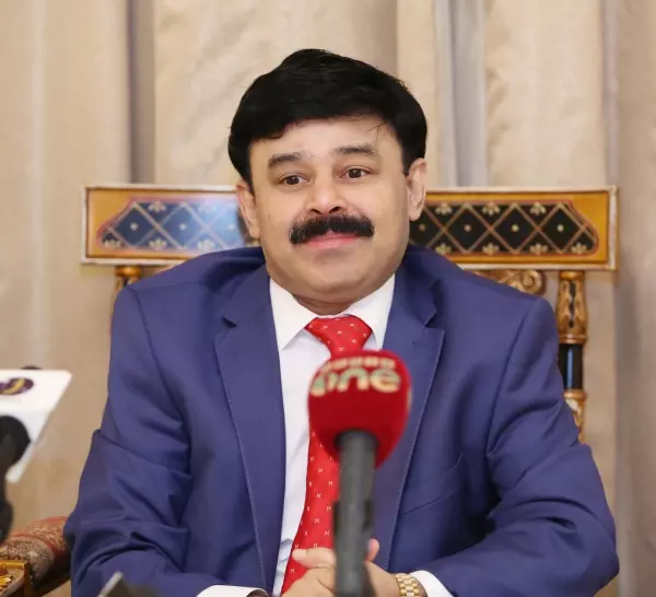 ഡോ.കെ.ടി റബീഉള്ളക്ക് പ്രവാസി മിത്ര പുരസ്കാരം സമ്മാനിച്ചു ഡോ.കെ.ടി റബീഉള്ളക്ക് പ്രവാസി മിത്ര പുരസ്കാരം സമ്മാനിച്ചു