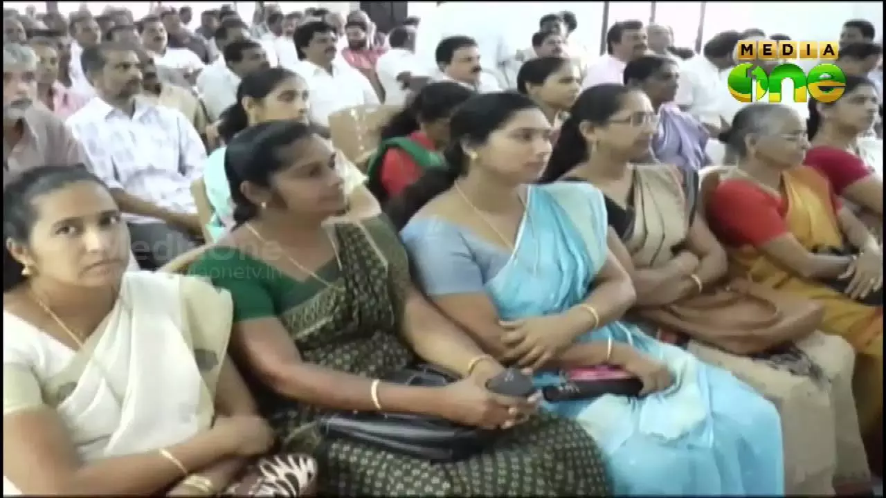 ഇടുക്കിയിലെ ഭൂപ്രശ്നങ്ങള് പരിഹരിക്കണമെന്നാവശ്യപ്പെട്ട് സമരം ഇടുക്കിയിലെ ഭൂപ്രശ്നങ്ങള് പരിഹരിക്കണമെന്നാവശ്യപ്പെട്ട് സമരം