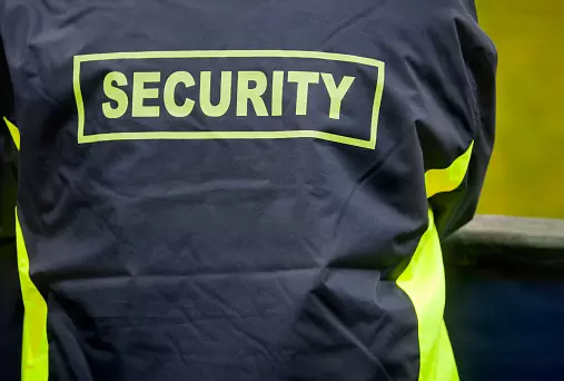 തിരുവനന്തപുരത്ത്  ബാങ്ക് സെക്യൂരിറ്റി ജീവനക്കാരന് മര്‍ദ്ദനമേറ്റു