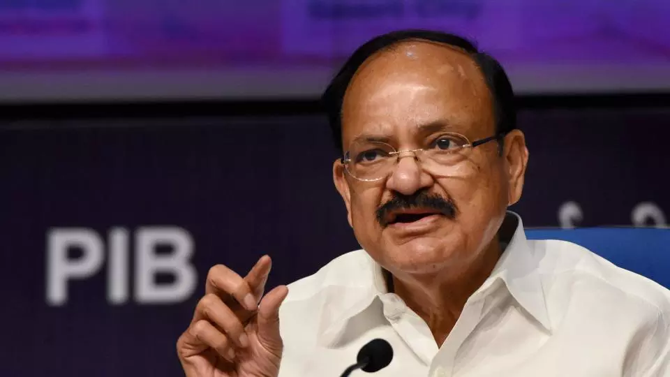 വെങ്കയ്യനായിഡു ഇന്ന് കേരളത്തില് വെങ്കയ്യനായിഡു ഇന്ന് കേരളത്തില്