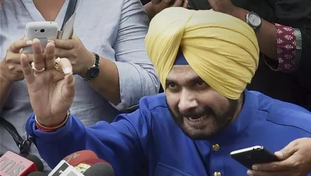 പുതിയ രാഷ്ട്രീയ വേദിയുമായി സിദ്ദു പുതിയ രാഷ്ട്രീയ വേദിയുമായി സിദ്ദു