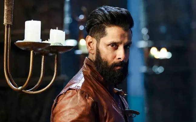 മലയാള സിനിമയില് അഭിനയിപ്പിക്കാന് ആഗ്രഹം പ്രകടിപ്പിച്ച് സൂപ്പര്താരം വിക്രം മലയാള സിനിമയില് അഭിനയിപ്പിക്കാന് ആഗ്രഹം പ്രകടിപ്പിച്ച് സൂപ്പര്താരം വിക്രം