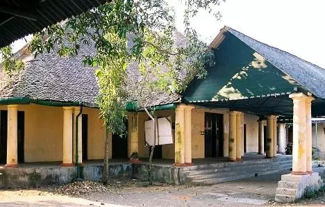 തിരുവനന്തപുരം ലോ കോളജില്‍ റാഗിങിന്റെ പേരില്‍ രണ്ട് വിദ്യാര്‍ഥികള്‍ക്ക് മര്‍ദ്ദനം