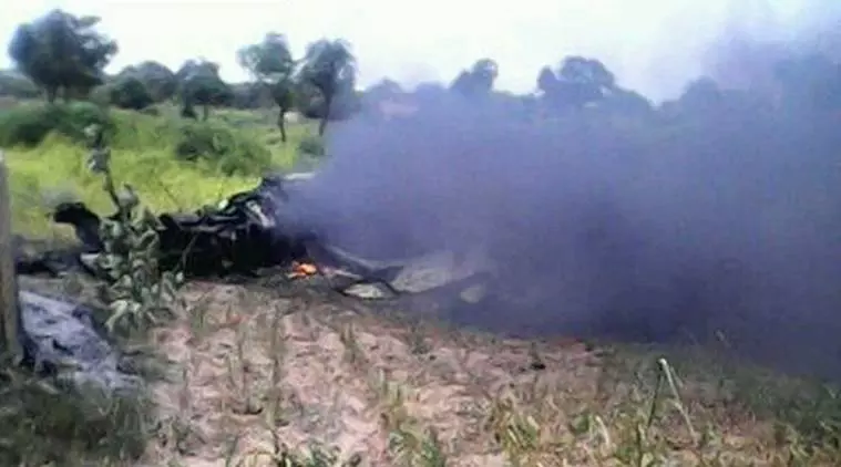 വ്യോമസേനയുടെ മിഗ്-21 വിമാനം തകര്ന്നു വീണു വ്യോമസേനയുടെ മിഗ്-21 വിമാനം തകര്ന്നു വീണു