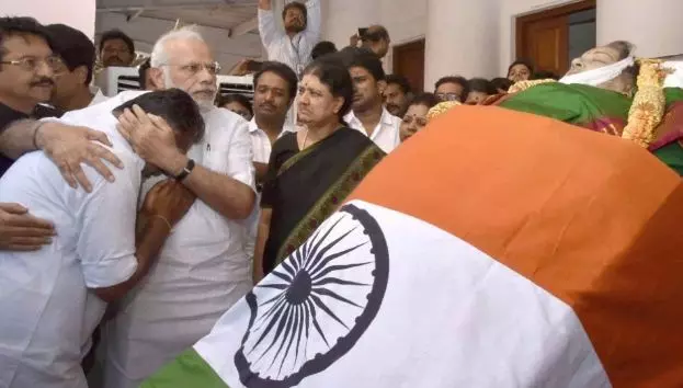 പളനിസാമി വിഭാഗവുമായി ലയിച്ചത് മോദിയുടെ നിര്ദേശപ്രകാരമെന്ന് ഒപിഎസ് പളനിസാമി വിഭാഗവുമായി ലയിച്ചത് മോദിയുടെ നിര്ദേശപ്രകാരമെന്ന് ഒപിഎസ്