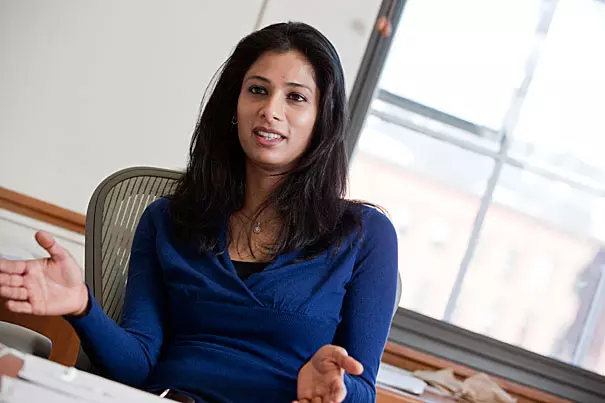 മുഖ്യമന്ത്രിയുടെ സാമ്പത്തിക ഉപദേഷ്ടാവ് ഗീത ഗോപിനാഥ് കേരളത്തിലെത്തി മുഖ്യമന്ത്രിയുടെ സാമ്പത്തിക ഉപദേഷ്ടാവ് ഗീത ഗോപിനാഥ് കേരളത്തിലെത്തി