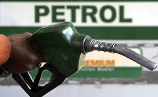 പെട്രോള്‍ വിലവര്‍ദ്ധന; ആശ്വാസ പാക്കേജിനെതിരെ വിമർശവുമായി പാര്‍ലമെന്റംഗങ്ങള്‍