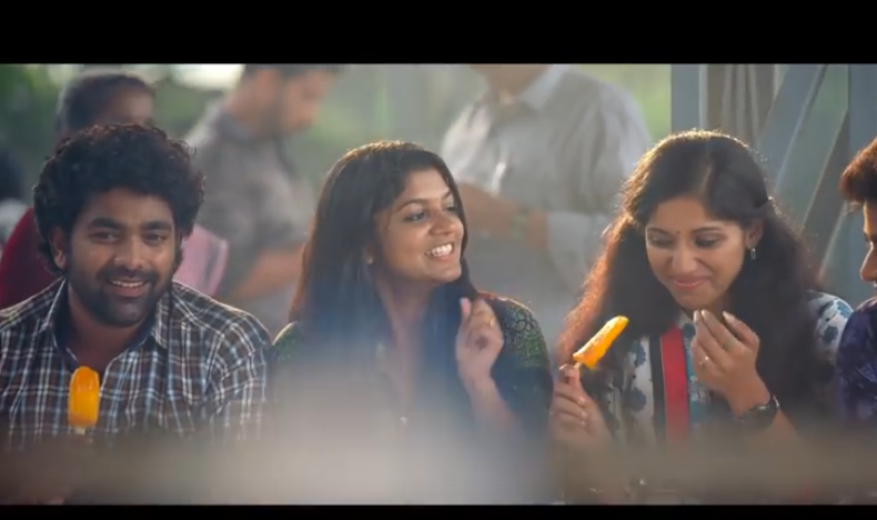 യു ട്യൂബില്‍ തരംഗമായി കാമുകിയുടെ ട്രയിലര്‍