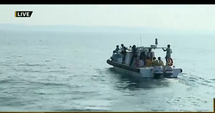 ഓഖിയുടെ ആഘാതത്തില്‍  ആശങ്കയിലമര്‍ന്ന് തീരദേശം