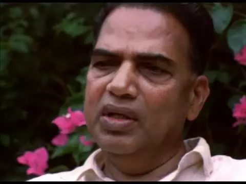 എകെജി സ്മാരകത്തിന് 10 കോടി എകെജി സ്മാരകത്തിന് 10 കോടി