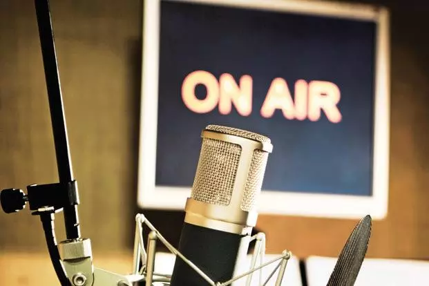 അബൂദബി മോഡല്‍ സ്കൂള്‍ റേഡിയോ പ്രവര്‍ത്തനമാരംഭിച്ചു