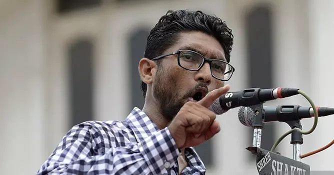 സാമ്പത്തിക സമാഹരണം: ജിഗ്നേഷ് മേവാനിയുടെ ഓണ്ലൈന് അക്കൌണ്ട് അടച്ചുപൂട്ടി സാമ്പത്തിക സമാഹരണം: ജിഗ്നേഷ് മേവാനിയുടെ ഓണ്ലൈന് അക്കൌണ്ട് അടച്ചുപൂട്ടി