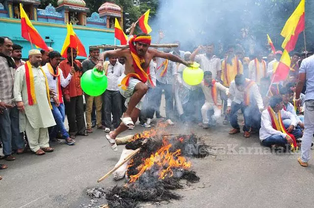 മഹാദേയി നദീജല തര്ക്കം; ഗോവ സര്ക്കാര് സര്വക്ഷി യോഗം വിളിച്ചു മഹാദേയി നദീജല തര്ക്കം; ഗോവ സര്ക്കാര് സര്വക്ഷി യോഗം വിളിച്ചു