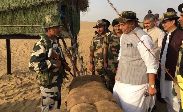 ഇന്ത്യയെ ആക്രമിച്ചാല് തിരിച്ചടിക്കും; വെടിയുണ്ടകളുടെ എണ്ണം നോക്കില്ലെന്ന് രാജ്നാഥ് ഇന്ത്യയെ ആക്രമിച്ചാല് തിരിച്ചടിക്കും; വെടിയുണ്ടകളുടെ എണ്ണം നോക്കില്ലെന്ന് രാജ്നാഥ്