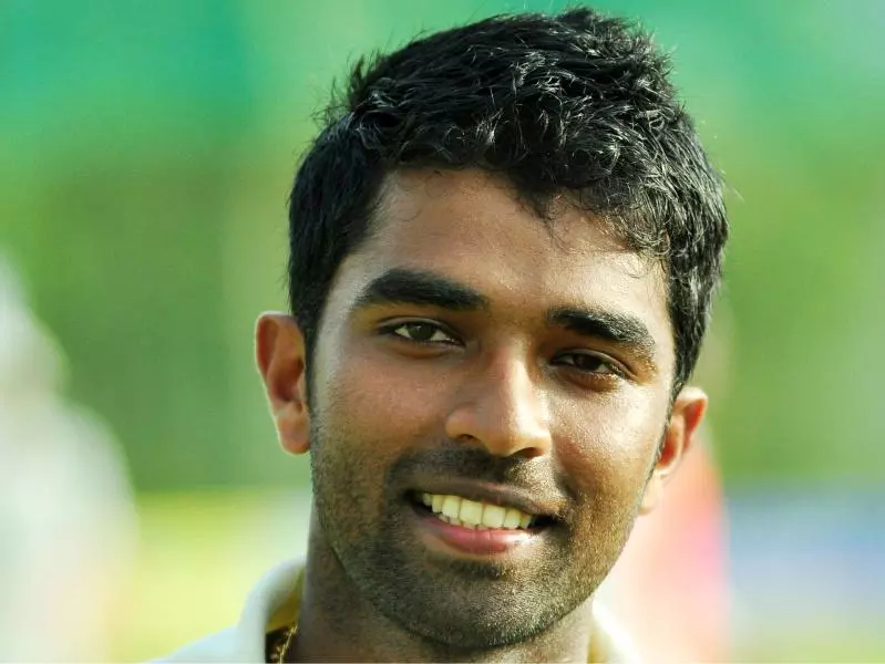 രഞ്ജി ട്രോഫി; കേരളം ഭേദപ്പെട്ട സ്കോറിലേക്ക് രഞ്ജി ട്രോഫി; കേരളം ഭേദപ്പെട്ട സ്കോറിലേക്ക്