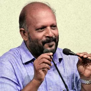 തിരുവനന്തപുരത്തും തൃശൂരും മാത്രമേ ജോലിചെയ്യൂവെന്ന ഉദ്യോഗസ്ഥനിലപാട് ശരിയല്ലെന്ന് കൃഷിമന്ത്രി തിരുവനന്തപുരത്തും തൃശൂരും മാത്രമേ ജോലിചെയ്യൂവെന്ന ഉദ്യോഗസ്ഥനിലപാട് ശരിയല്ലെന്ന് കൃഷിമന്ത്രി