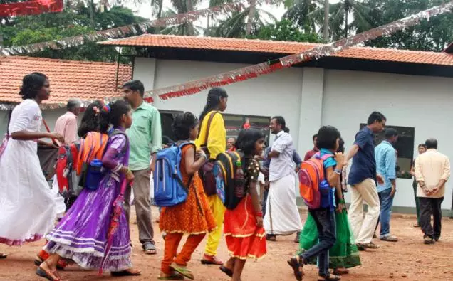 എയ്ഡഡ് സ്കൂളുകള്‍ക്കുള്ള ഗ്രാന്റുകള്‍ മുടങ്ങുന്നു